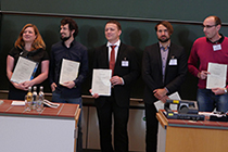 Die fünf Posterpreisträger der 25th Lecture Conference on Photochemistry 2016. Zweiter von links: Kilian Schneider. Quelle: B. Strehmel