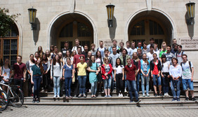 Teilnehmerinnen und Teilnehmer der 13. Jenaer Sommerschule "Chemie für die Energiewende".Quelle: IPHT Jena