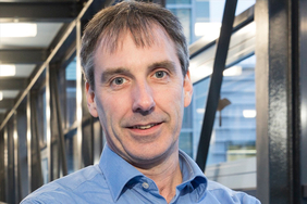 Prof. Dr. Volker Deckert (Foto: S. Döring)