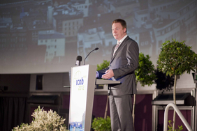 Der Thüringer Minister für Bildung, Wissenschaft und Kultur, Christoph Matschie, begrüßte die rund 235 Teilnehmer in Jena zur ICOB2012.